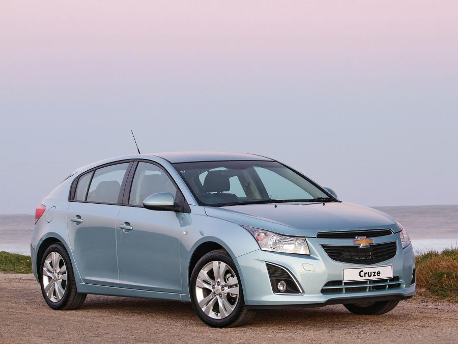  Chevrolet Cruze Hatchback 2012 года  (ZA) (фото 12 из 16)